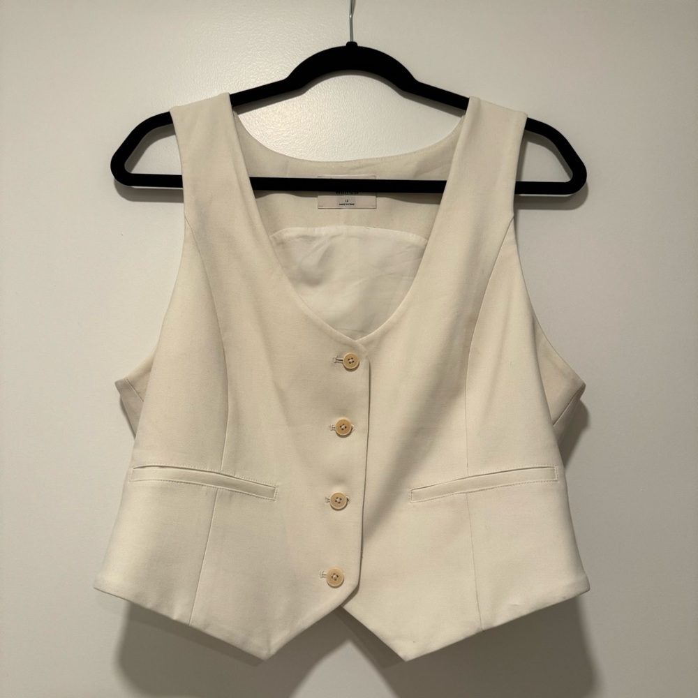 Aritzia Wilfred Stucco Vest
